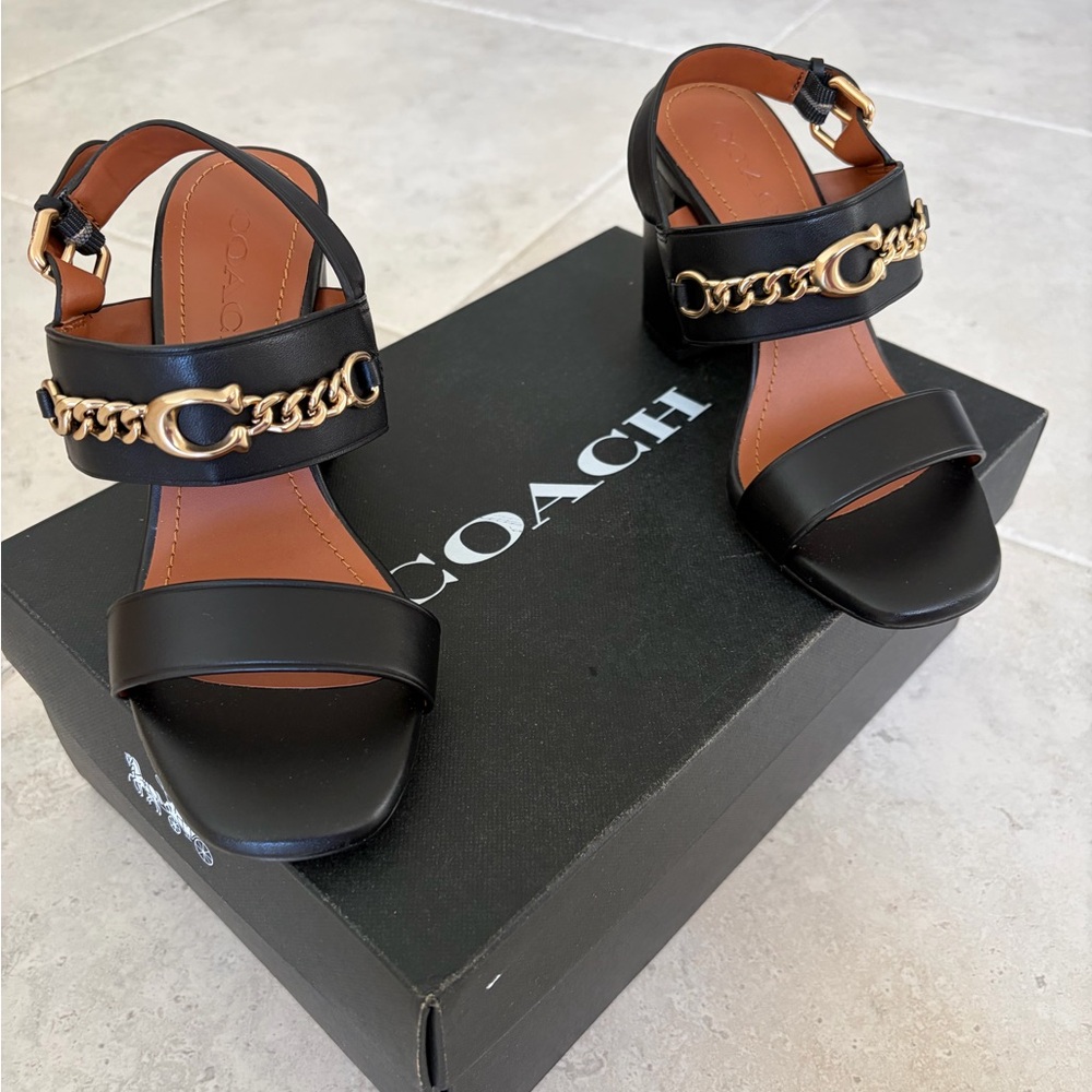 Brand New COACH MARI LEATHER SANDAL, Size 5.5 - Picture 16 of 16